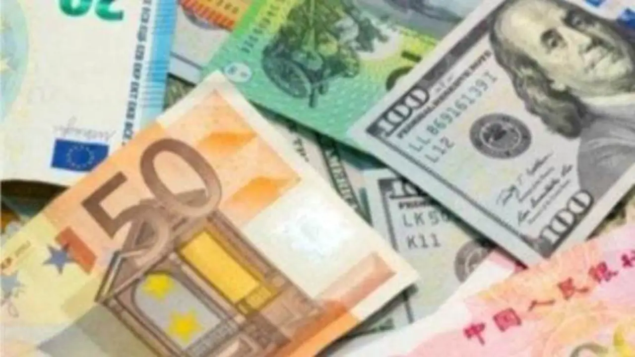 تغيرات أسعار العملات العربية والأجنبية في تعاملات الأسواق اليوم الأربعاء 13 مايو